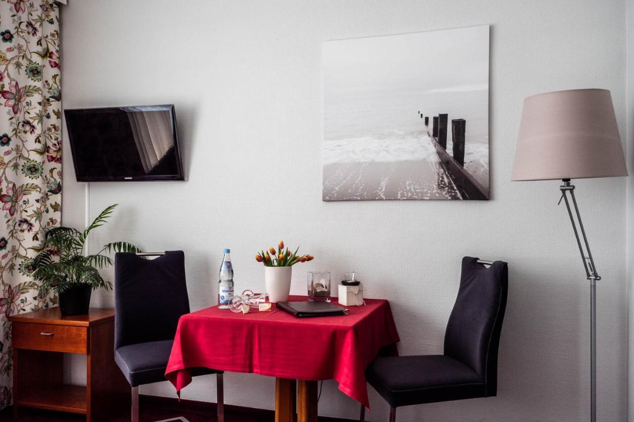 Garni Hotel & Appartements ノルトシュトラント エクステリア 写真